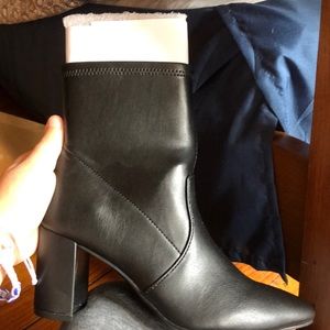 Brand new aerosole booties